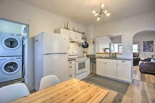 Bright Laramie Home With Backyard And Fire Pit