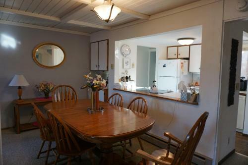 2-3 Bedroom /2 Bath