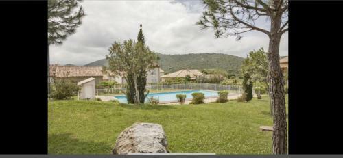 Apartamento R�sidence Calme � 2 Km De Saint-florent