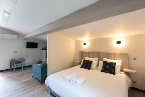 Hostal Le Mas Des Colombes