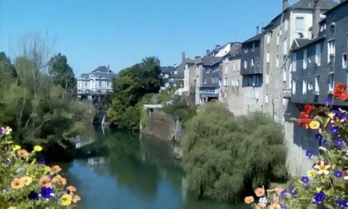 Bed & Breakfast Chambres D'h�tes L'oustal