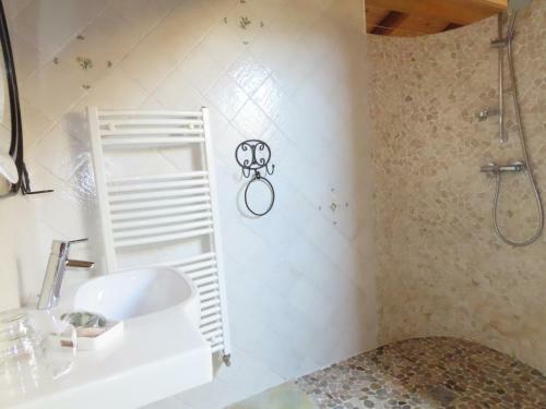 Hostal La Ferme De Ravieres
