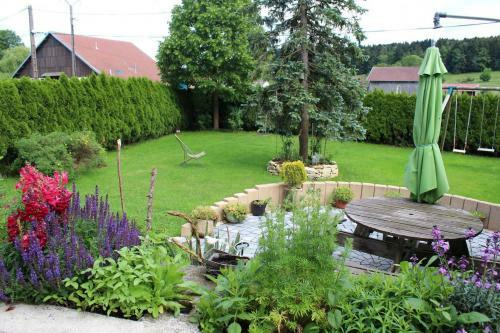 Hostal La Ferme De Ravieres