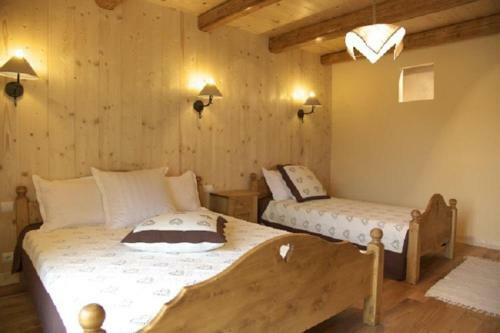 Hostal La Ferme De Ravieres