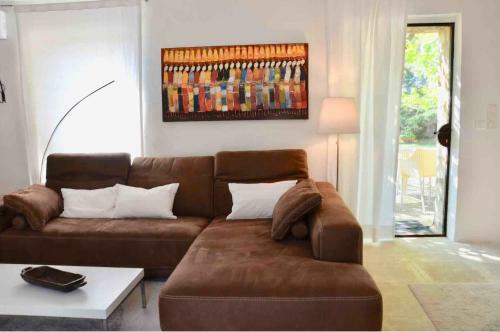 Les Cerisiers Chez Bert Climatis�, Piscine Chauff�e, Lit King Size