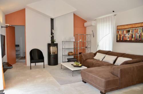 Les Cerisiers Chez Bert Climatis�, Piscine Chauff�e, Lit King Size