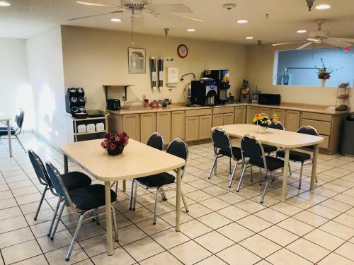 Motel Pinckneyville Inn