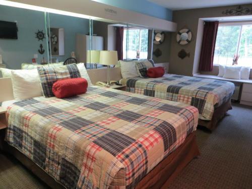 Hotel Patti's Inn And Suites
