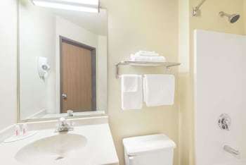 Motel Super 8 Louisa