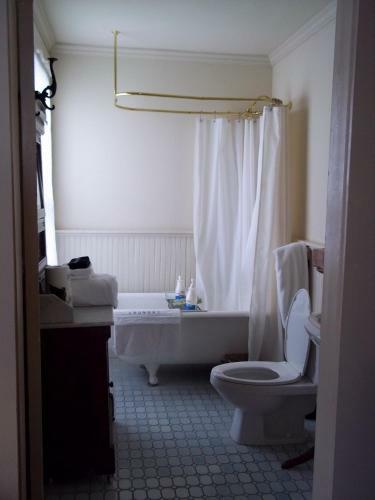 Maple Hill Bed And Breakfast