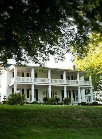 Maple Hill Bed And Breakfast