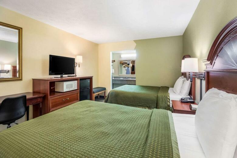 Hotel Knights Inn Cadiz