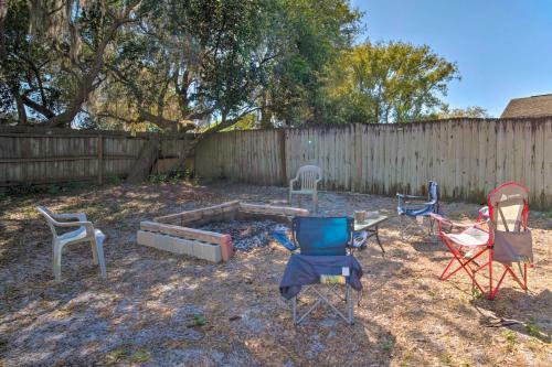Vibrant Inverness Home With Fenced Yard And Patio