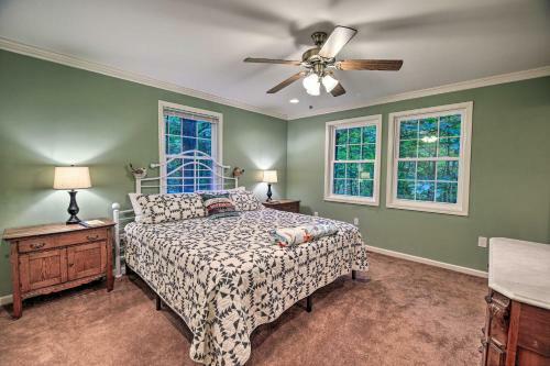 Cabin Hideaway With Fire Pit - 20 Mi To Floyd!