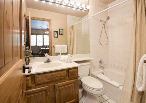 Apartamento Townsend Place B-106 Condo
