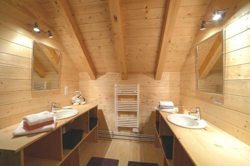 Chalet De Pont Peyron G�te De L'ours