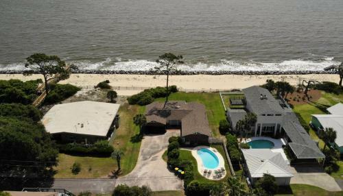 Surfside Beachfront Paradise By Jekyll Realty