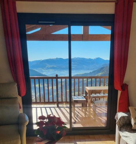 G�te Class� 3 �toiles Vue Exceptionnelle Sur Les Montagnes Basque