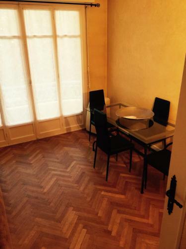 Apartment 2 Chambres Palais Henriiv
