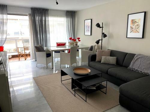 Very Central Apartment With Terrace