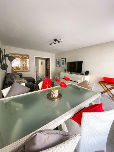 Very Central Apartment With Terrace