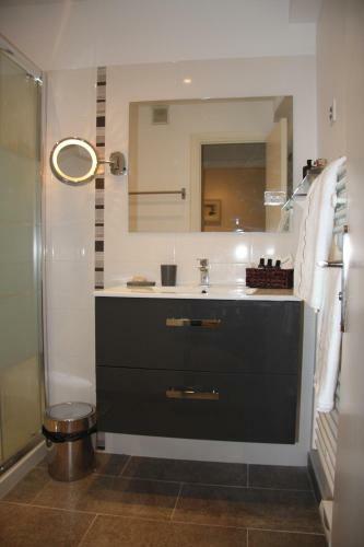 Very Central Apartment With Terrace