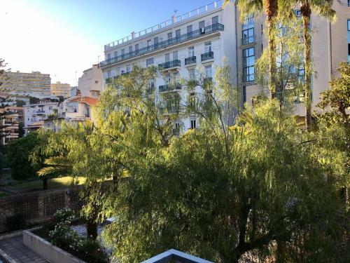 Apartamento Quiet Studio With A Big Balcony