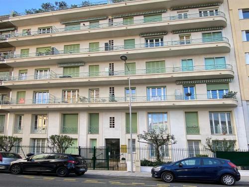 Apartamento Centre, Deux Pi�ces, Calme, Terrasse Plein Sud