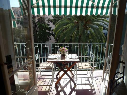Apartamento Centre, Deux Pi�ces, Calme, Terrasse Plein Sud