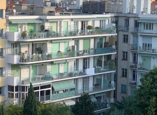 Apartamento Centre, Deux Pi�ces, Calme, Terrasse Plein Sud