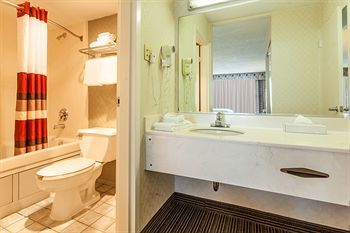 Hotel Red Roof Inn Dekalb & Suites