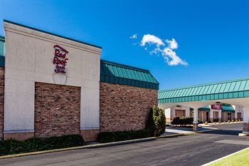 Hotel Red Roof Inn Dekalb & Suites