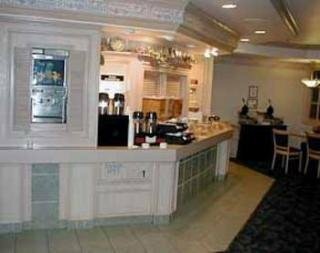 Hotel Comfort Suites Marion