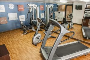 Hotel Comfort Suites Marion
