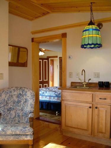 Posada Beach Cottage Inn
