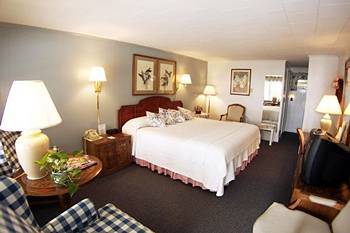 Mount Battie Motel And Bed And Breakfast