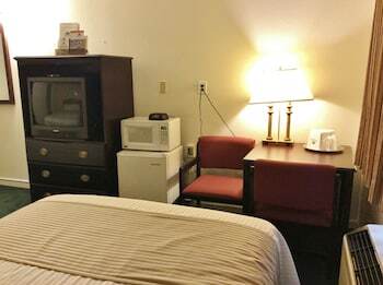 Hotel Americas Best Value Inn Macomb