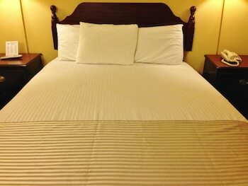 Hotel Americas Best Value Inn Macomb