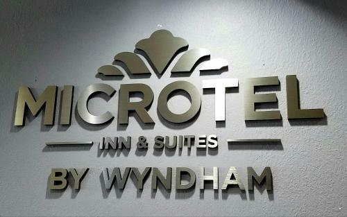Hotel Microtel Inn & Suites By Wyndham London
