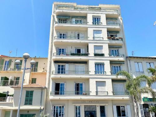 Apartamento Sea Front - Panoramic View With Terra?e - 2br