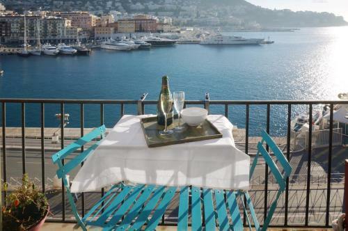 Apartamento Waterfront Panoramic Sea View, Balcony, AC