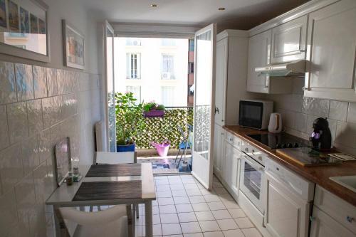 Chill Out Apartment, 2 Mins From Beach