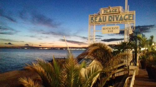 Chill Out Apartment, 2 Mins From Beach