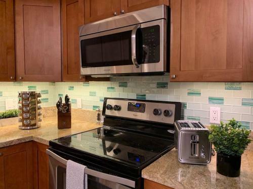 Apartamento 1 Bd King Suite: 40% Off, Beach Walk