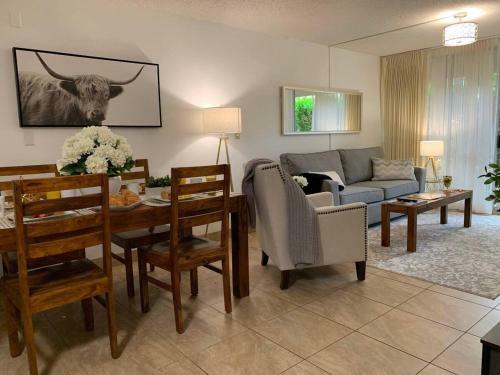 Apartamento 1 Bd King Suite: 40% Off, Beach Walk