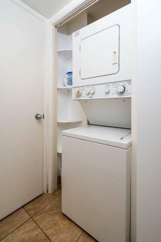Apartamento 1 Bd King Suite: 40% Off, Beach Walk