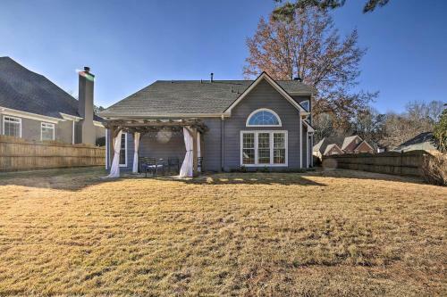 Spacious Getaway With Yard In Atlanta Suburbs!
