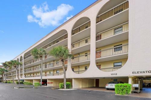 Apartamento Anglers Cove D-508