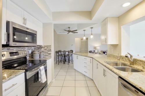 438 Capri Court