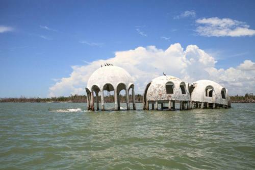 Olde Marco Inn #302